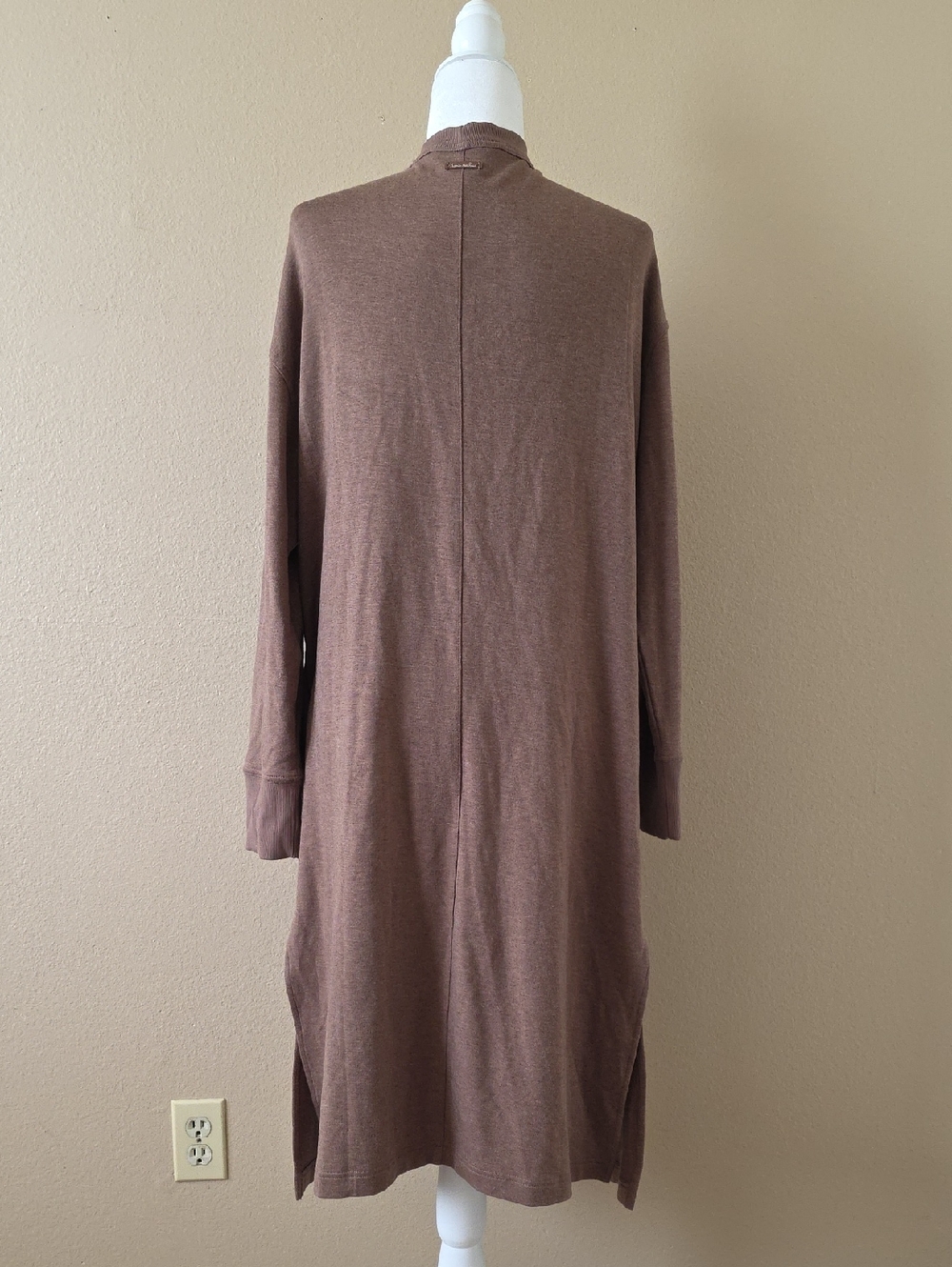 Travis Mathew Brown Longline Open Front Cardigan - Size XL - Picture 5 of 9